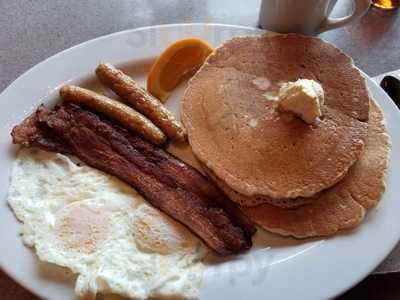 Stephanies International Cafe