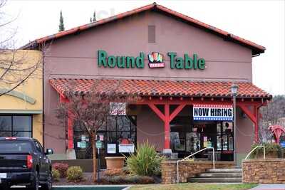 Round Table Pizza