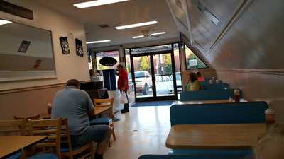 Mini Moo's Grill And Creamery