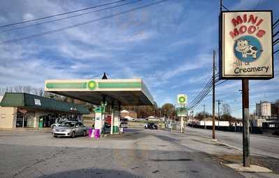 Mini Moo's Grill And Creamery
