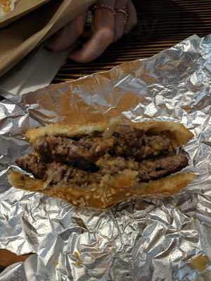 Brady's Brats And Burgers