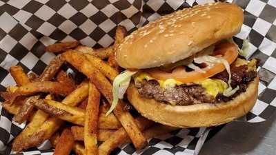 Brady's Brats And Burgers