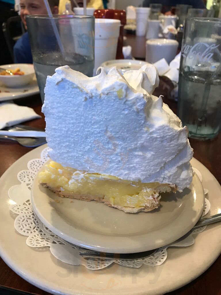 Rj's Family Restaurant