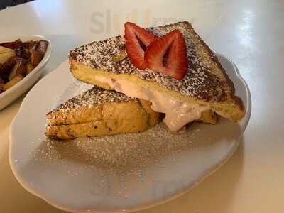 The Sunryser Restaurant & Deli