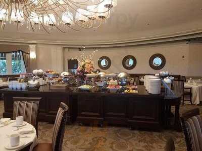 Seaview's Main Dining Room