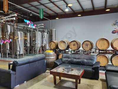 Broken Goblet Brewing