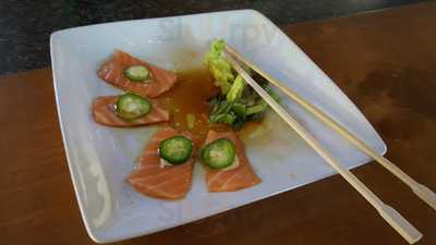 Sorellee's Pizza Pub & Ice Cream Parlor