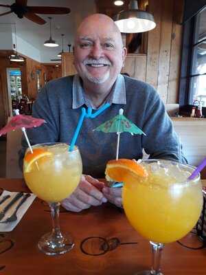 Cambria Mimosas
