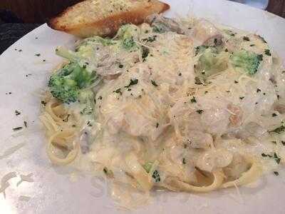 Courthouse Bar & Grille