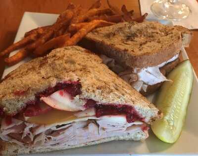 The Cellar Restaurant & Bar On The River