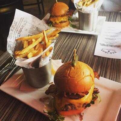 Red Iron American Pub