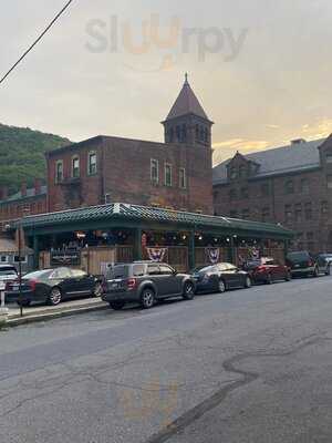 Molly Maguires Pub & Steakhouse