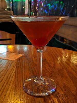 Molly Maguires Pub & Steakhouse