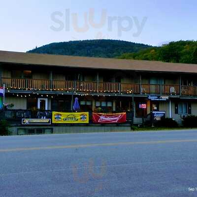 Cj's And Brittany's Sports Bar & Restaurant