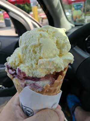 Bruster's Real Ice Cream