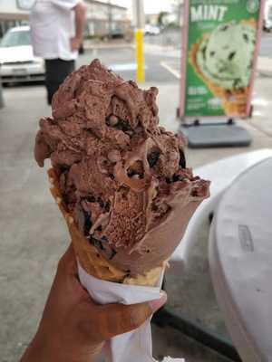 Bruster's Real Ice Cream