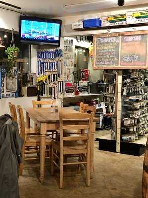 Cannon Beach Hardware & Public House