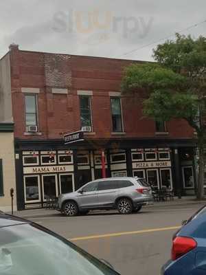 Mama Mia's Pizza