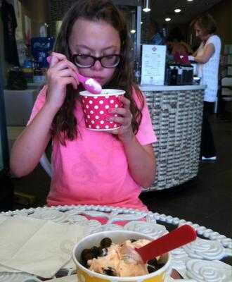 Yophoric- Frozen Yogurt