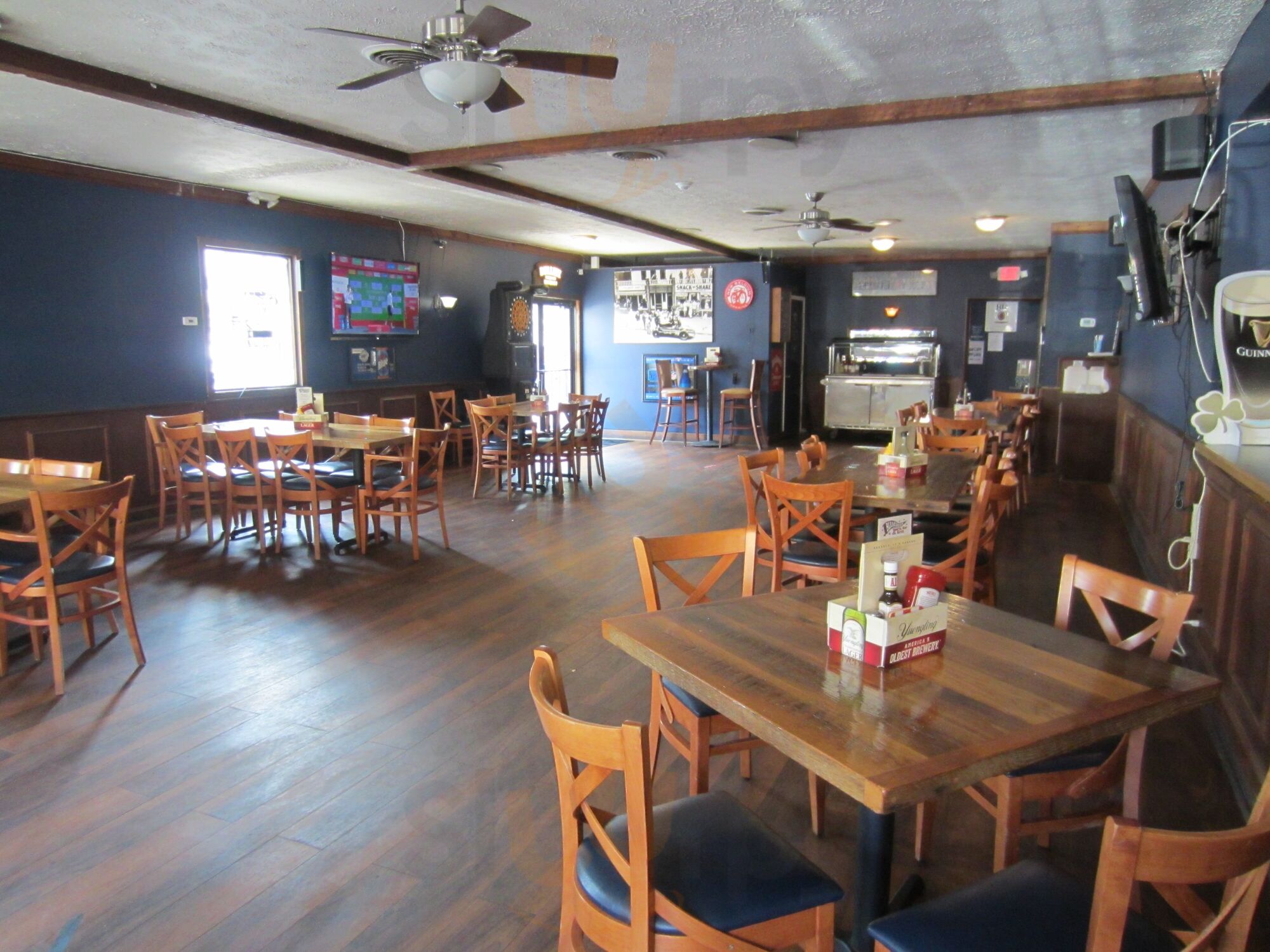 Bleachers Sports Bar & Grill