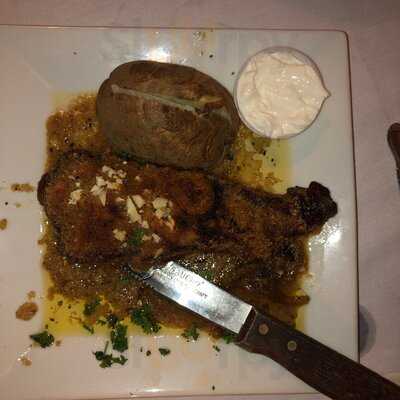 Lamplighter Restaurant & Pub