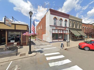 Main Moon Chinese Food