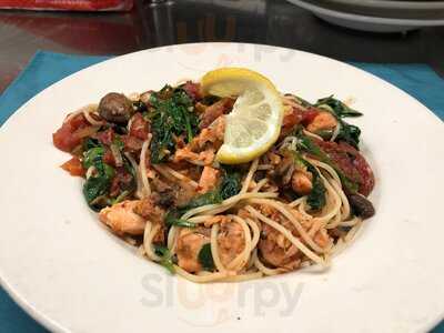 Woodys Bar And Grille