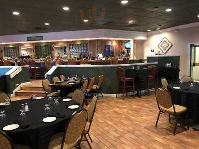 Woodys Bar And Grille