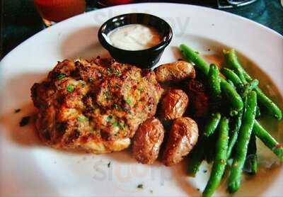 Bully's Restaurant & Pub