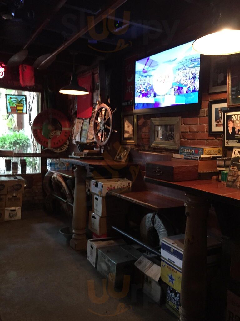 Backstreet Pub