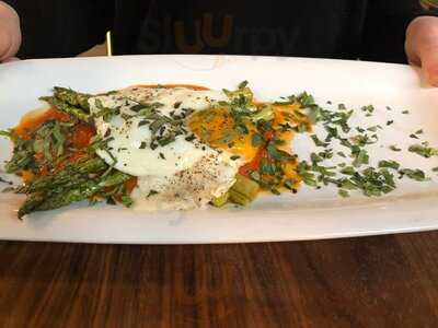 The Clover And The Bee