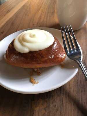 The Clover And The Bee