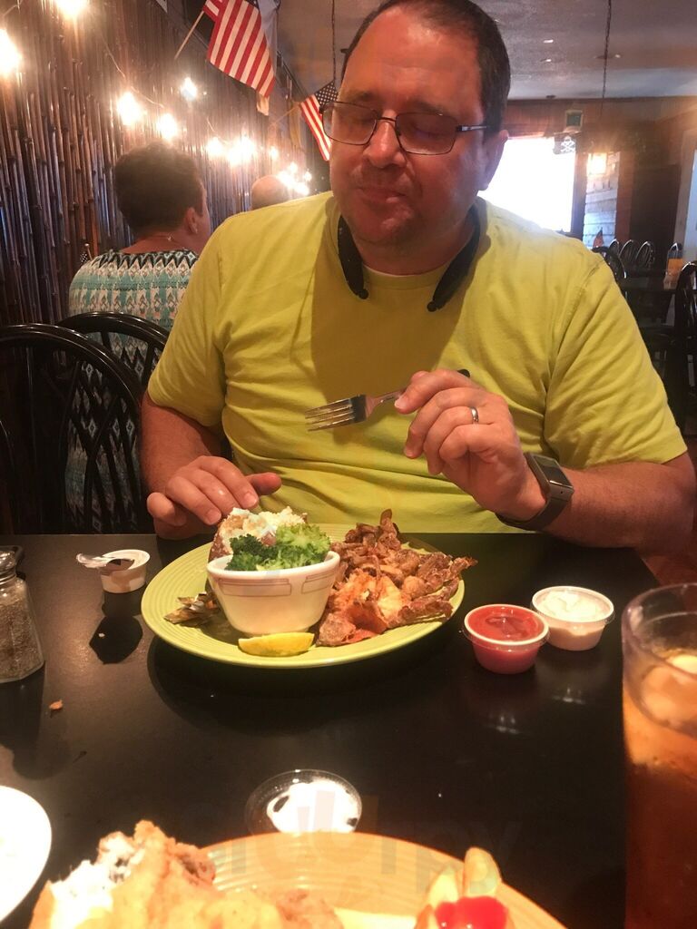 Blackbeards Grill And Steam Bar