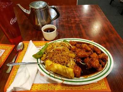 Yun Tung Chinese Restaurant