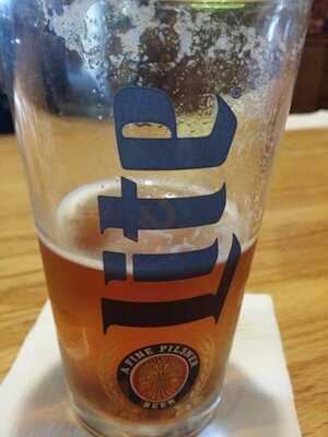 Wagon Wheel Bar And Restaurant