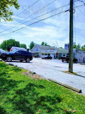 Wagon Wheel Bar And Restaurant