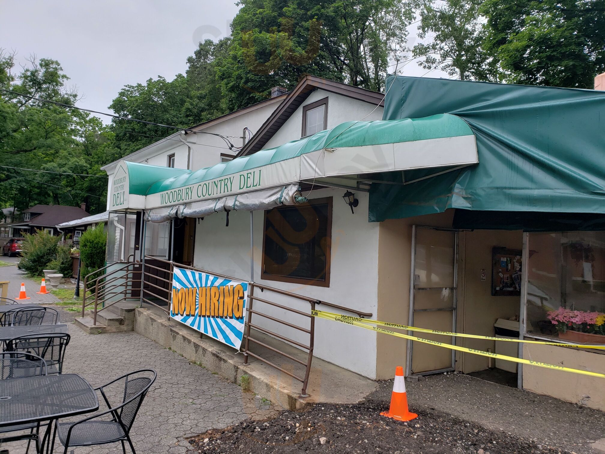 Woodbury Country Deli