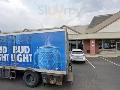 Hotshots Sports Bar & Grill