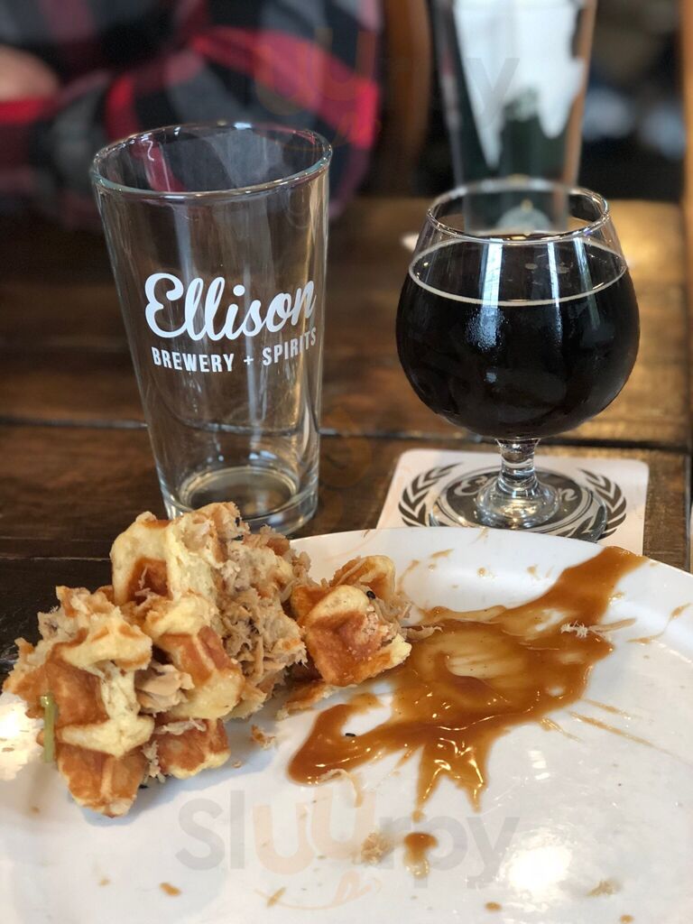 120 Taphouse & Bistro