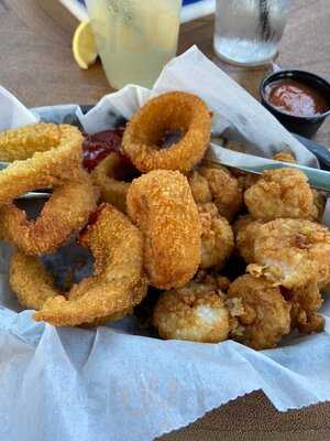 Loggerhead's Beach Grill