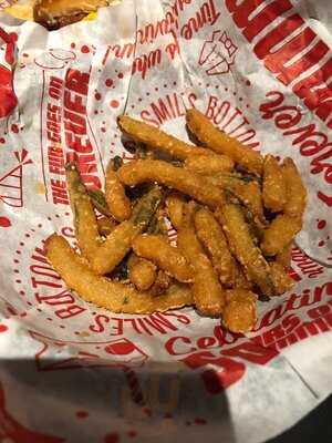 Red Robin Gourmet Burgers