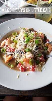 Locklear's On Little Oak