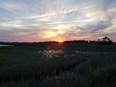 Locklear's On Little Oak
