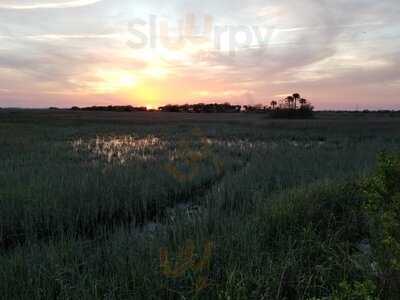 Locklear's On Little Oak