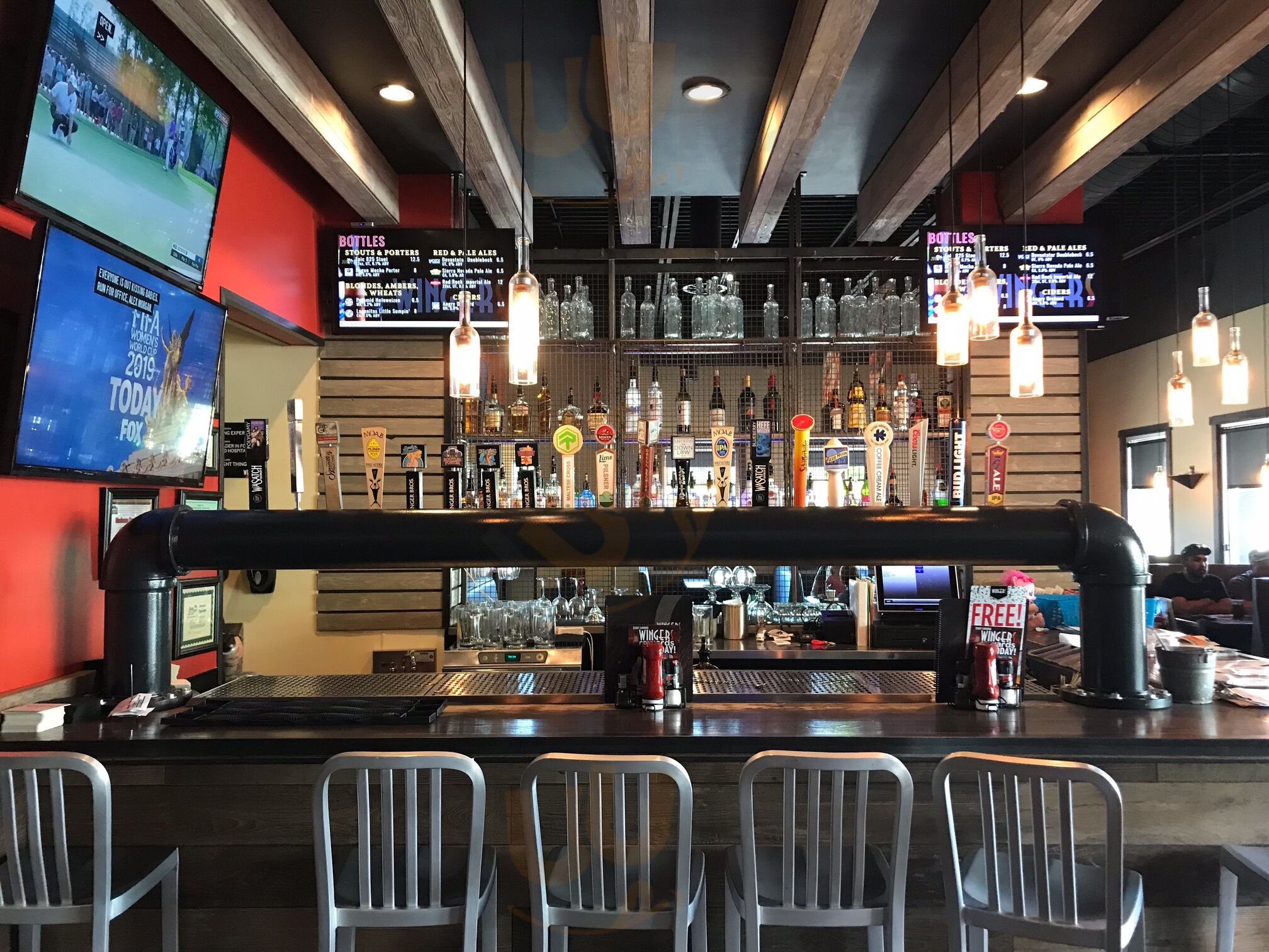Wingers Restaurant & Alehouse