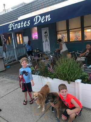 Pirates Den