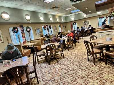 Cole's Corner Restaurant And Catering