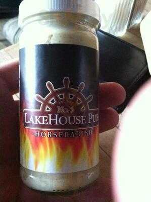 Lakehouse Pub