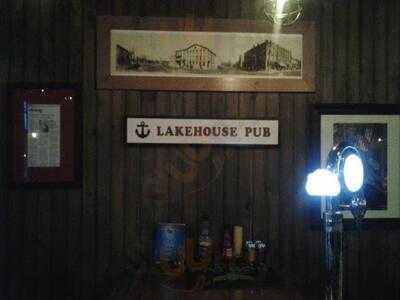 Lakehouse Pub