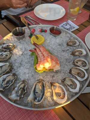 Trama's At One Willow